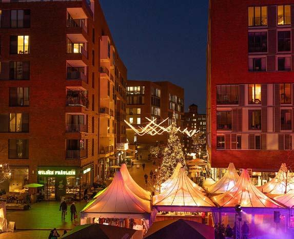 Weihnachtsmarkt im Überseequartier bei Nacht